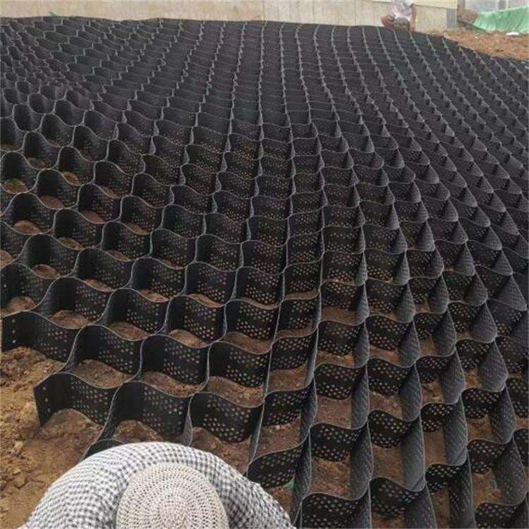 geocell road.jpg geocell road.jpg