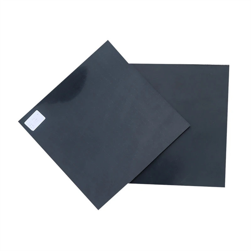 pose geomembrane.jpg