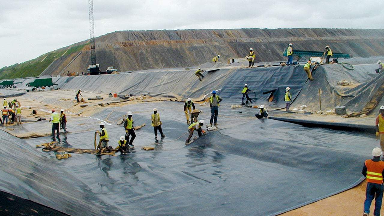 Smooth HDPE Geomembrane