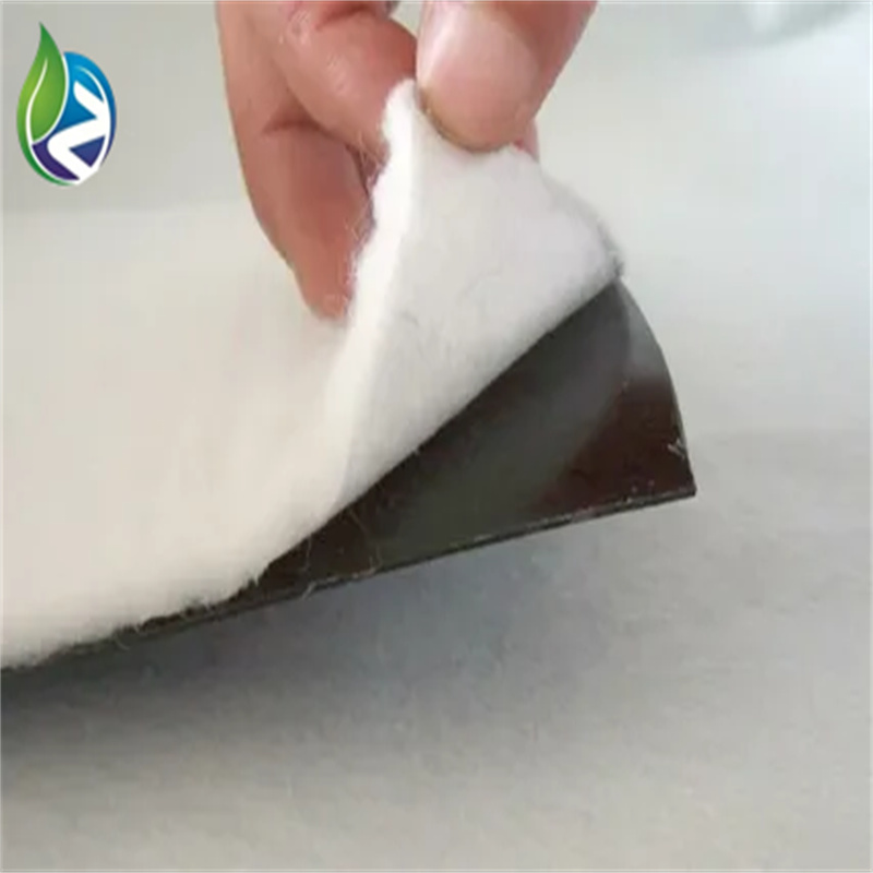 Waterproof Geocomposite Geomembrane With Nonwoven Geotextile Pond Liner.jpg Waterproof Geocomposite Geomembrane With Nonwoven Geotextile Pond Liner.jpg