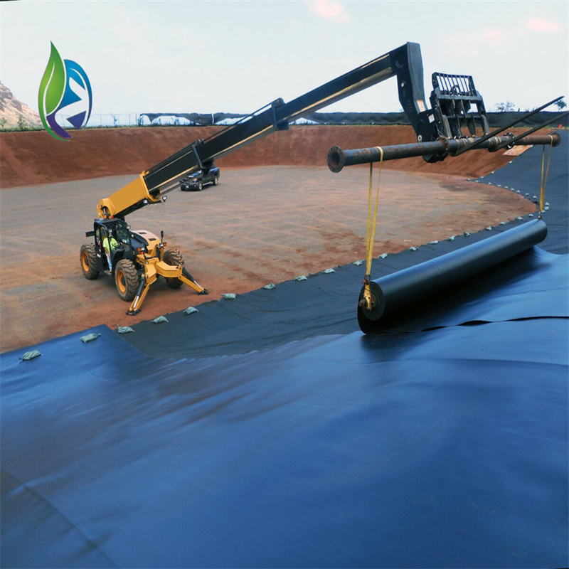 geomembrane liner.jpg geomembrane liner.jpg