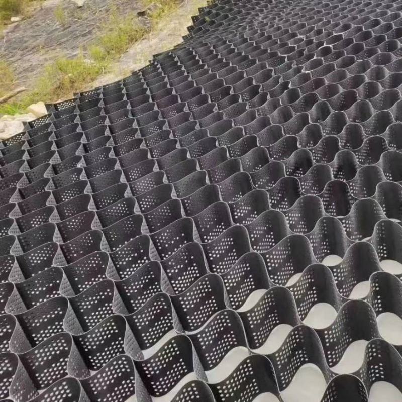 geocell driveway.jpg