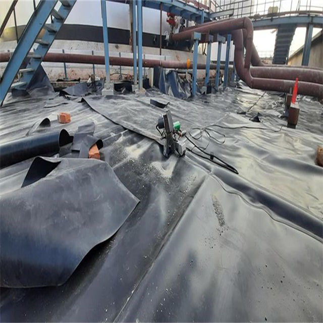 hdpe textured geomembrane.jpg hdpe textured geomembrane.jpg
