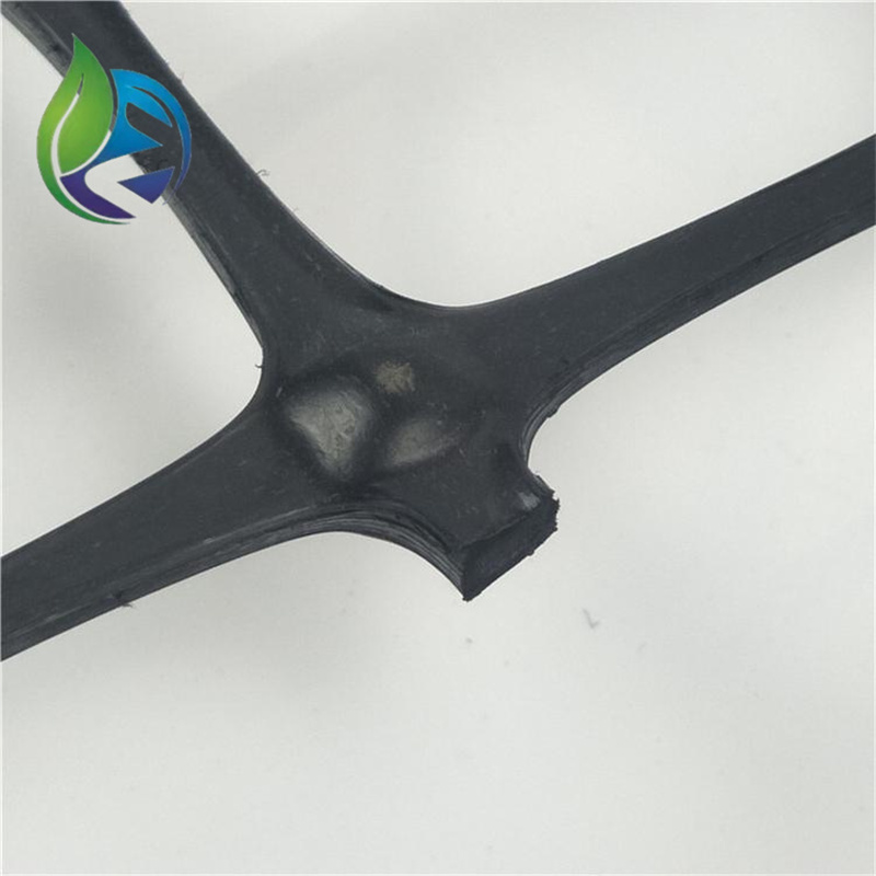 biaxial geogrid.jpg biaxial geogrid.jpg