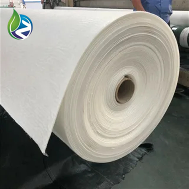 Composite geomembrane fish tank lined with pond geomembrane