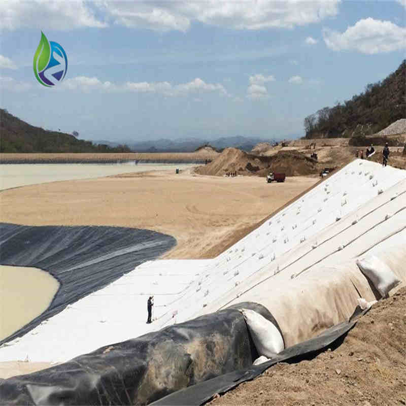 geosynthetic clay liner