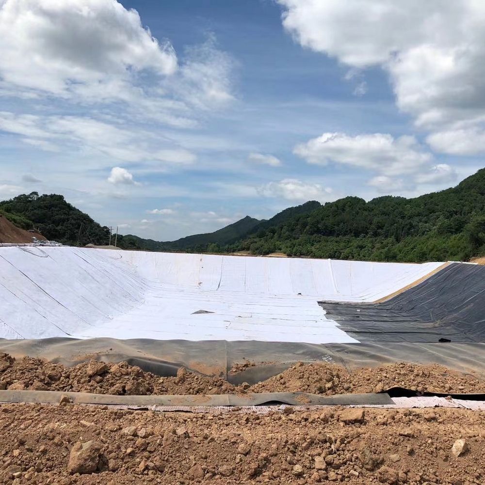 Impermeable geotextile fabric.jpg Impermeable geotextile fabric.jpg